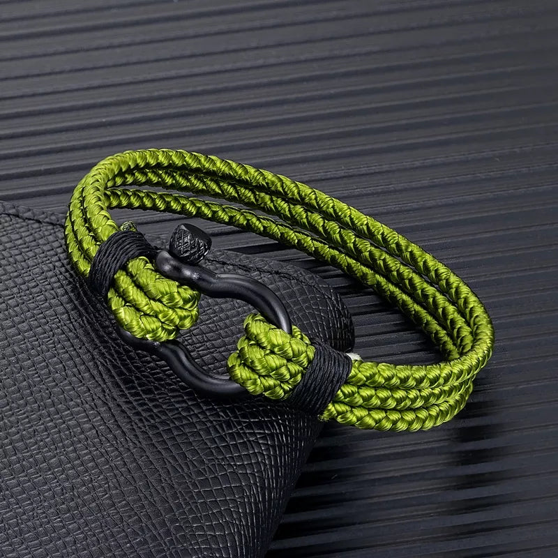 Pulsera con hebilla de herradura de acero inoxidable